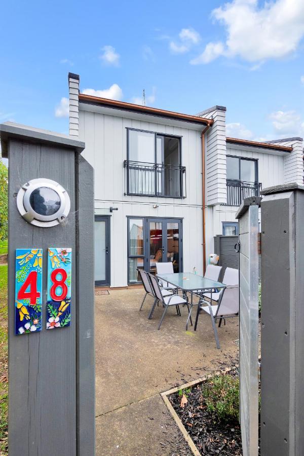 Greenwich Townhouse With Parking And Air-Con Окленд Экстерьер фото